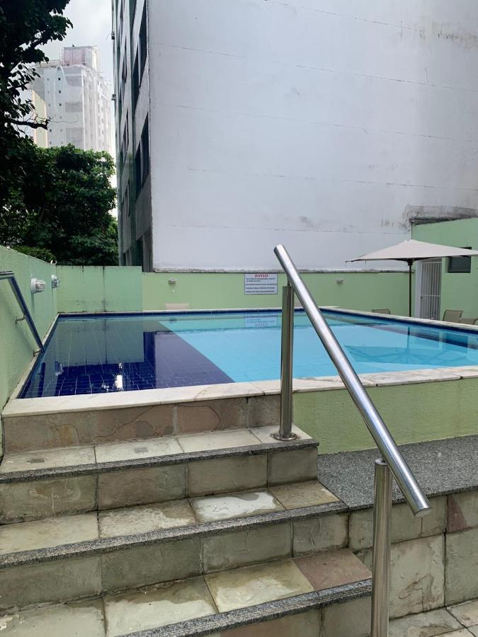 Barra Apart Service Salvador Bagian luar foto